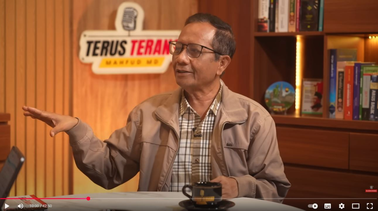 cucu Mahfud MD keracunan MBG di Jogja hingga dilarikan ke rumah sakit.
